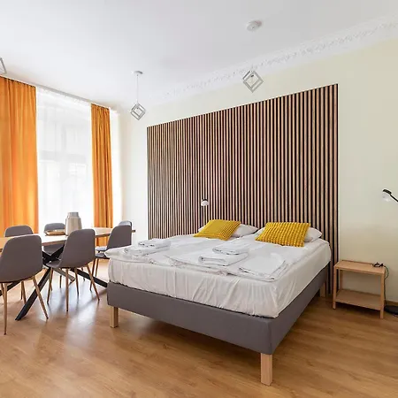 Adm Polwiejska 16 Daire